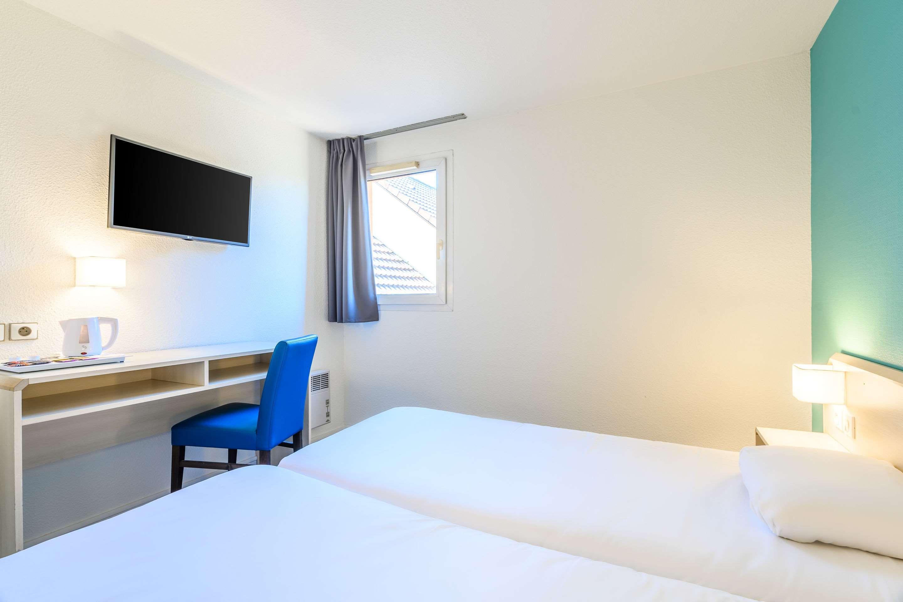 Comfort Hotel Orleans Саран Экстерьер фото