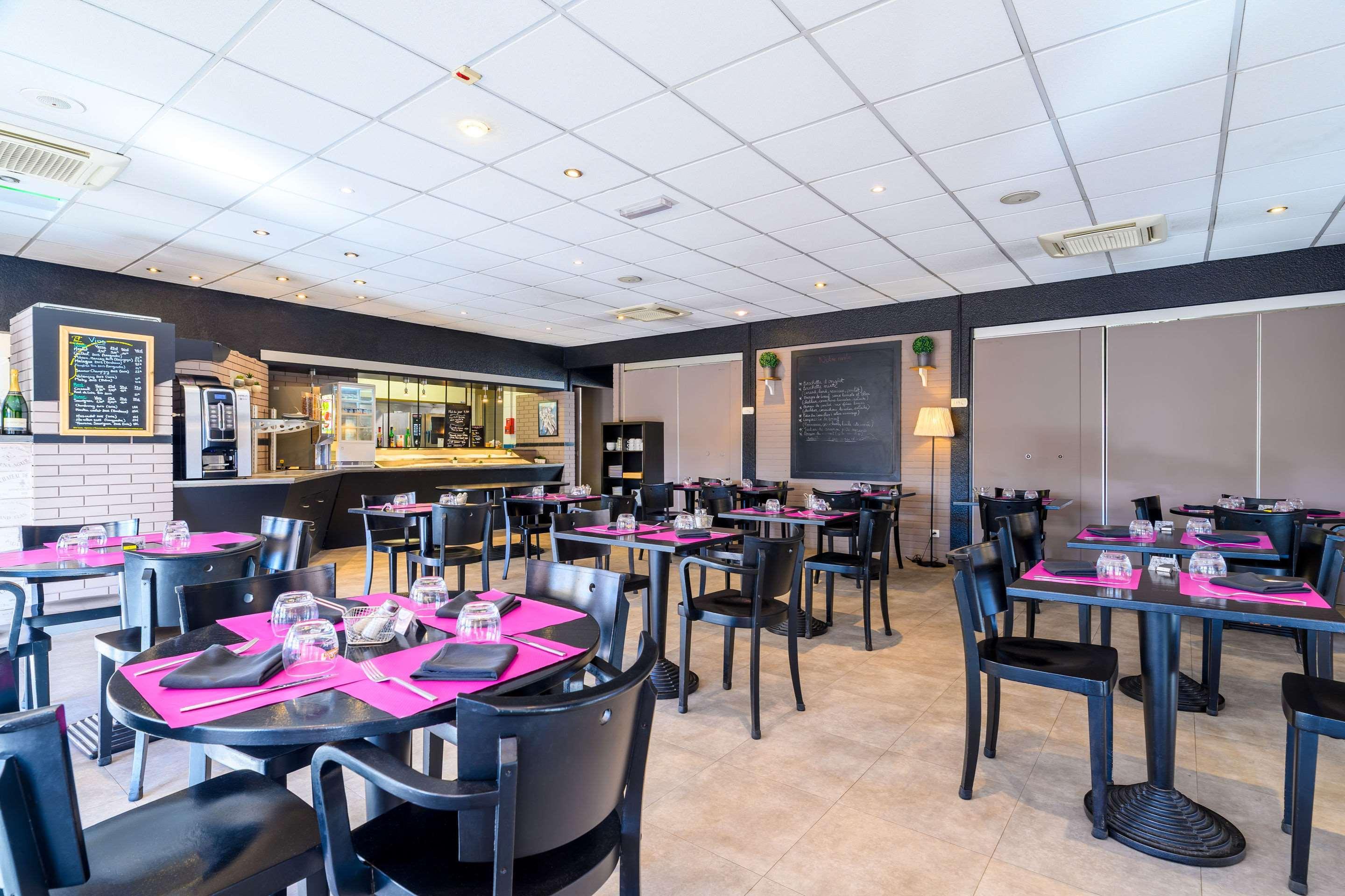 Comfort Hotel Orleans Саран Экстерьер фото