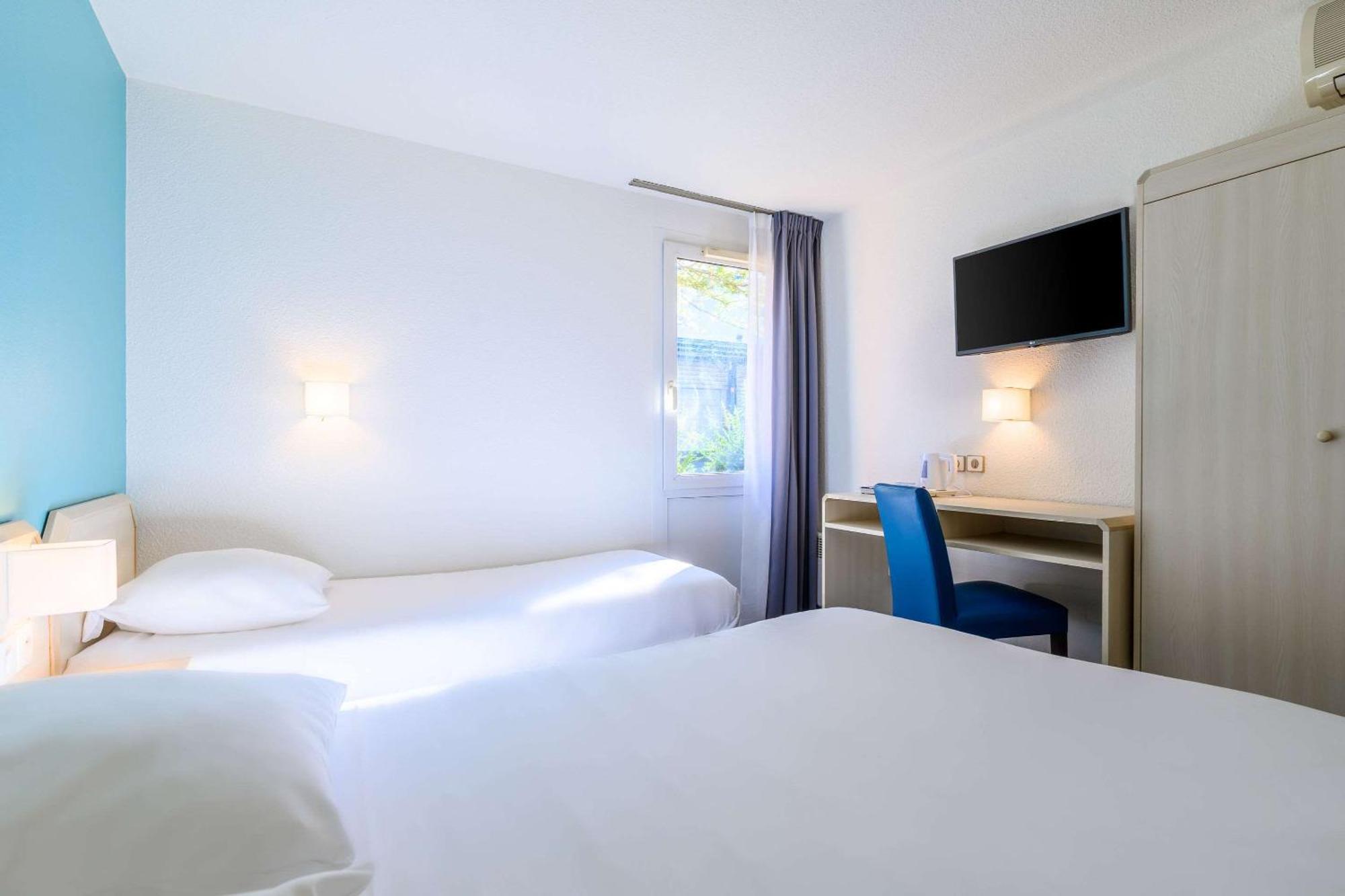 Comfort Hotel Orleans Саран Экстерьер фото