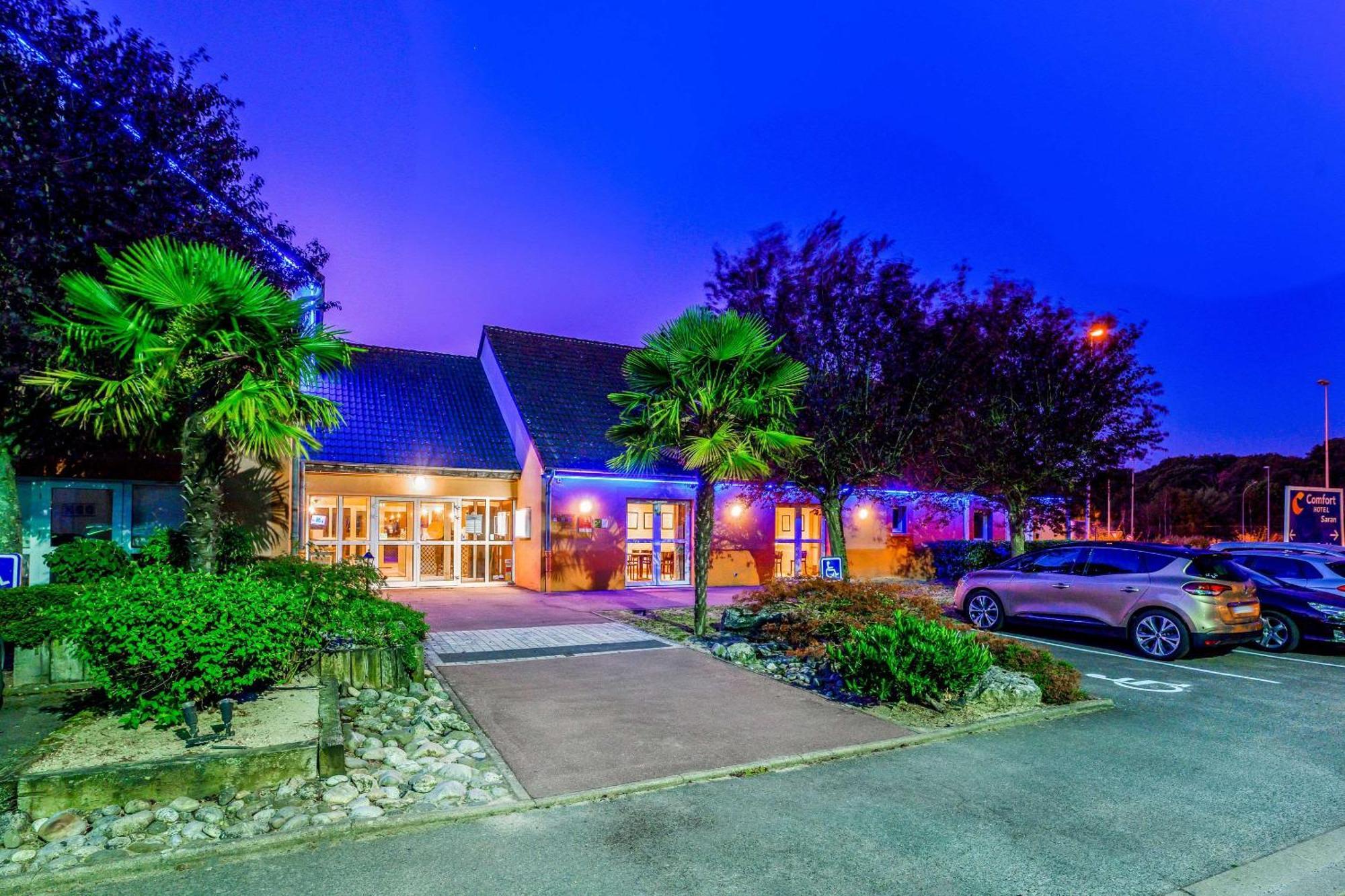 Comfort Hotel Orleans Саран Экстерьер фото