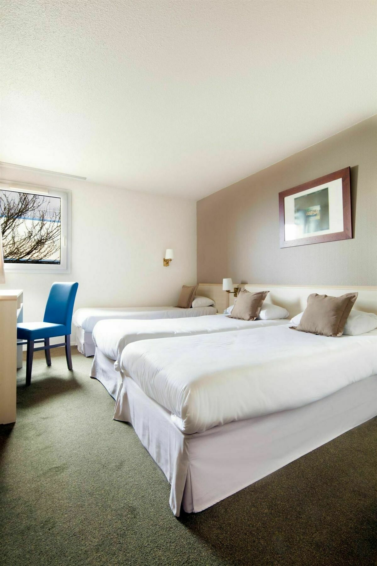 Comfort Hotel Orleans Саран Экстерьер фото