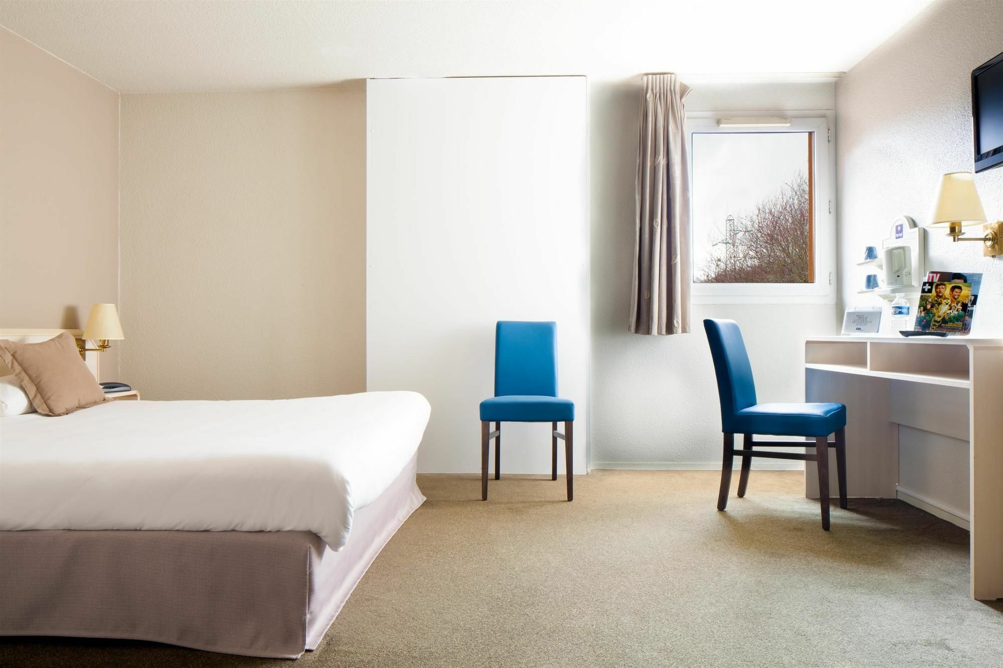 Comfort Hotel Orleans Саран Экстерьер фото